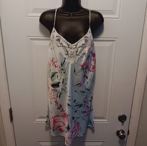 Lilac+London| Nightgown M Floral Feminine Romantic